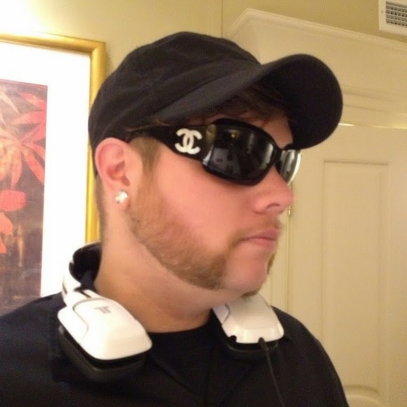 Meet your Posher, Nate - Picture 4 of 6